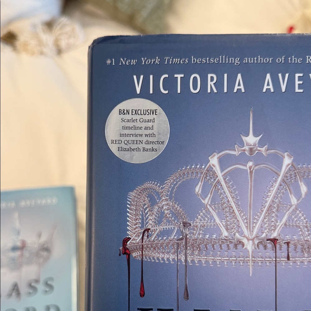 Red Queen Series by Victoria Aveyard Glass Sword King’s Cage War Storm - Picture 5 of 9